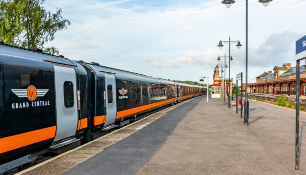 Grand Central train at Wakefield Kirkgate