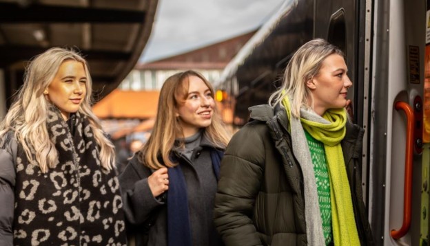 Top Tips for Long Train Journeys