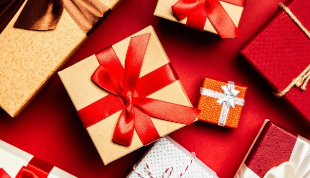 red christmas presents